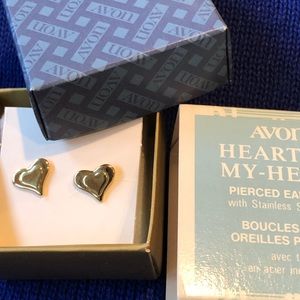 Avon NWT  vintage Heart-Of-My -Heart pierced earrings